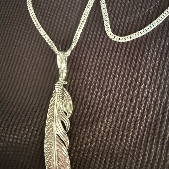 Feather necklace 22" - Picture 3 of 4